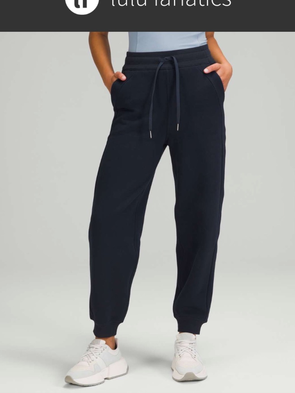 Lululemon • Scuba Relaxed High-Rise
Jogger • Size 6
